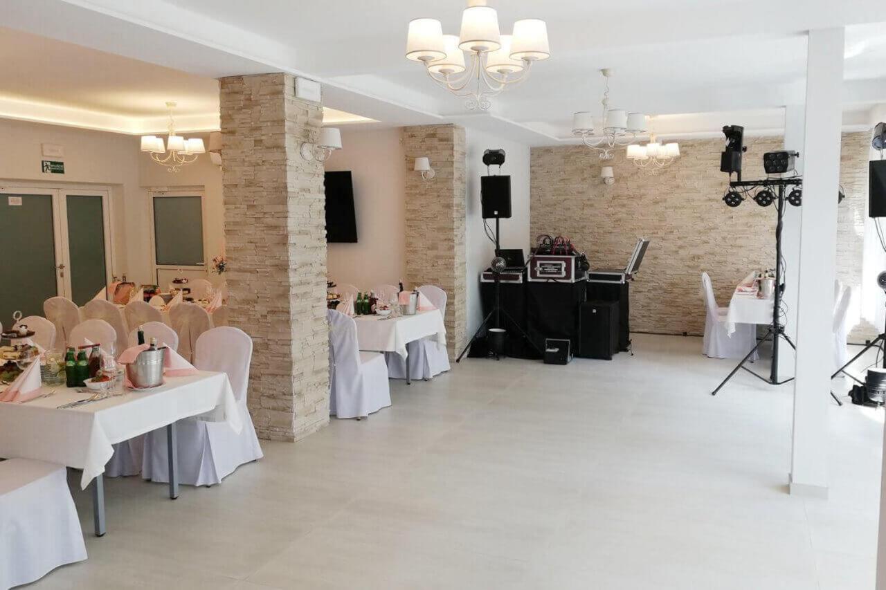 Pod Kamiennikiem Hotel Trzemesnia Kültér fotó