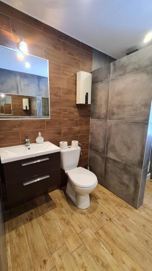 Pod Kamiennikiem Hotel Trzemesnia Kültér fotó