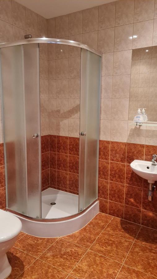 Pod Kamiennikiem Hotel Trzemesnia Kültér fotó