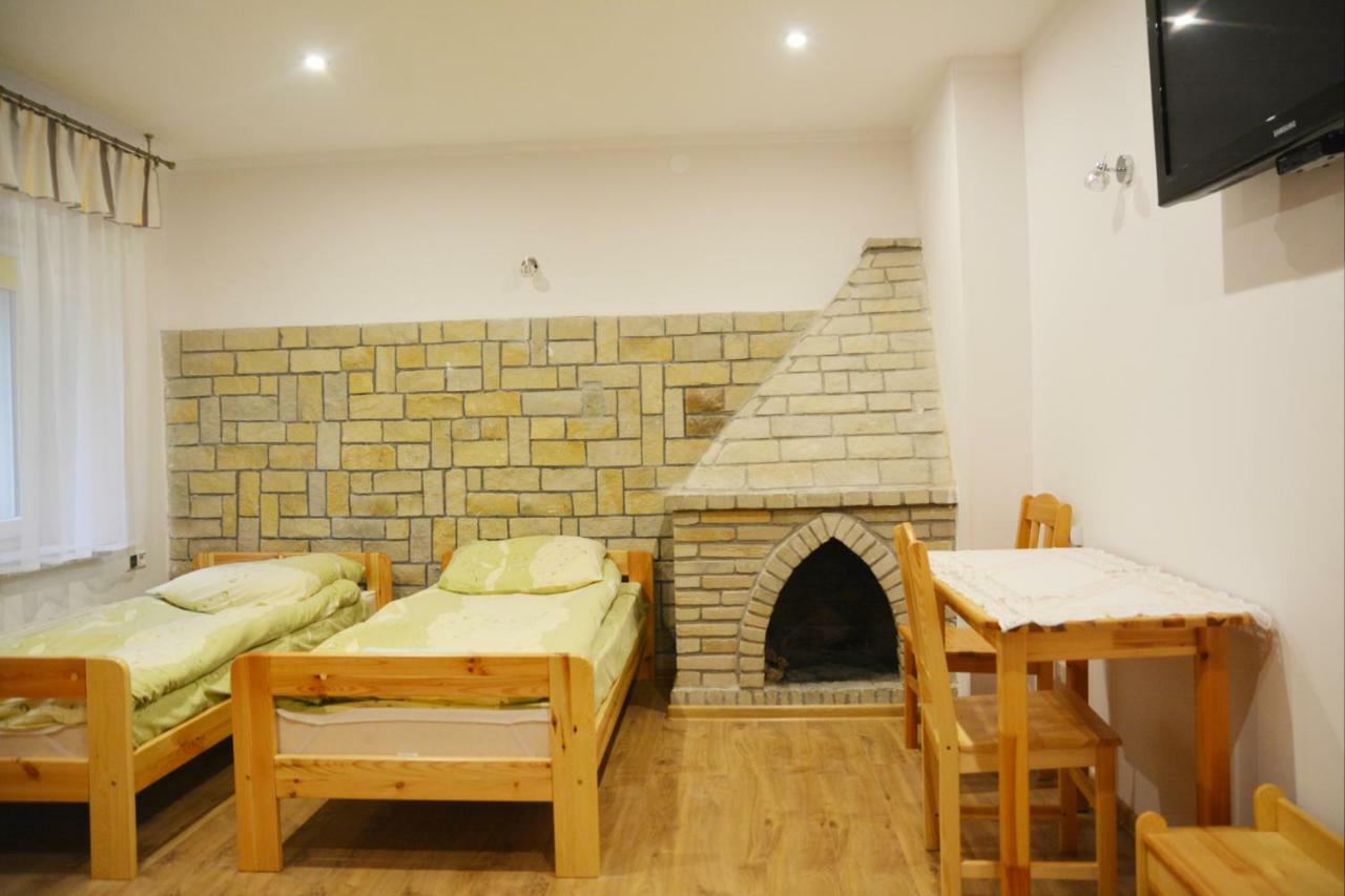 Pod Kamiennikiem Hotel Trzemesnia Kültér fotó