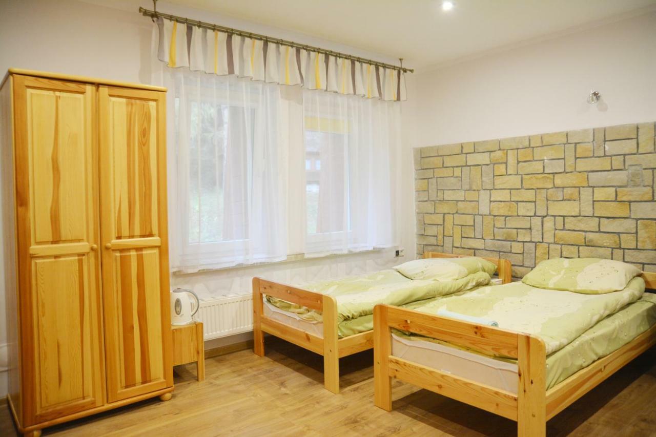 Pod Kamiennikiem Hotel Trzemesnia Kültér fotó